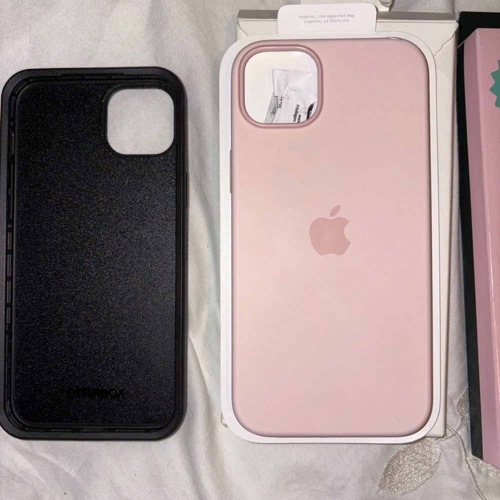 iPhone 14/15 PLUS Phone Case Set - includes one screen saver and lens saver